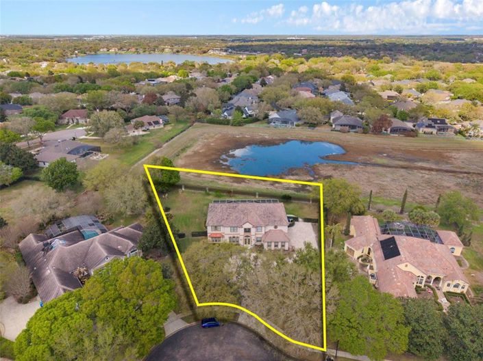 Image No.60-6 Bed Property for sale