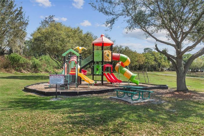 Image No.25-4 Bed Property for sale