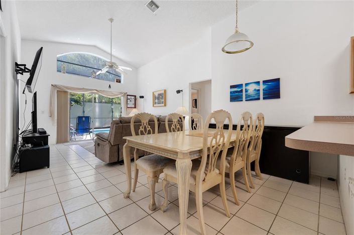 Image No.6-4 Bed Property for sale