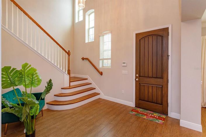 Image No.2-Propriété de 6 chambres à vendre à Orlando