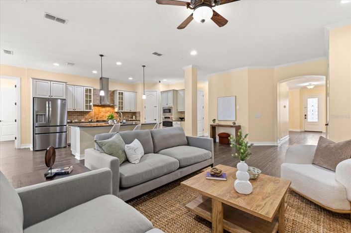 Image No.13-5 Bed Property for sale