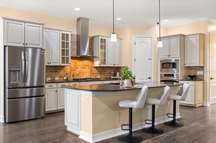 Image No.18-5 Bed Property for sale