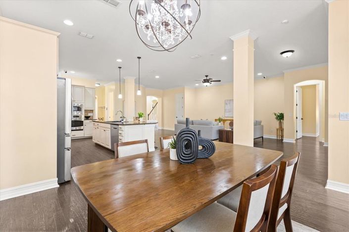 Image No.19-5 Bed Property for sale