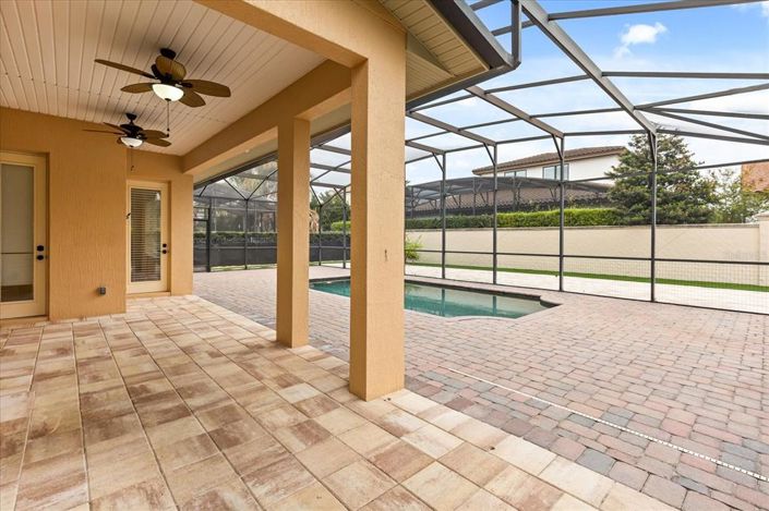 Image No.29-5 Bed Property for sale