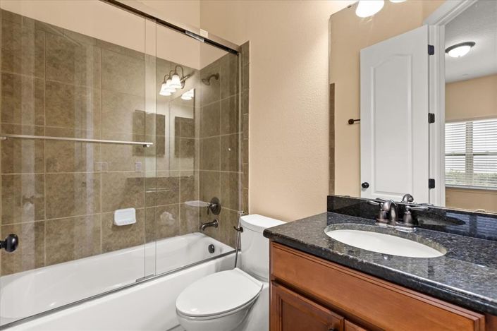 Image No.39-5 Bed Property for sale