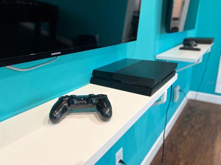 Image No.28-4 Bed Townhouse for sale