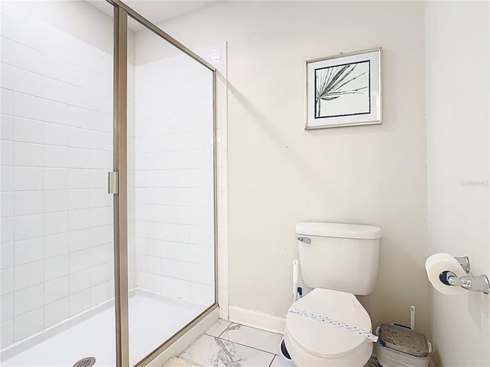 Image No.35-8 Bed Property for sale