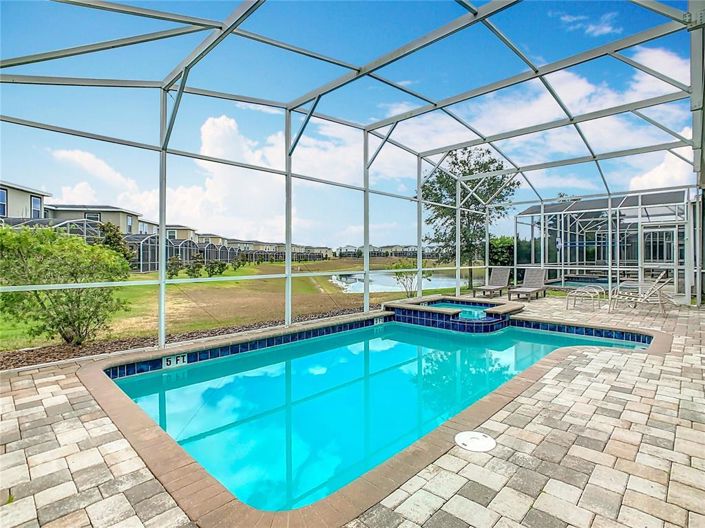 Image No.48-8 Bed Property for sale