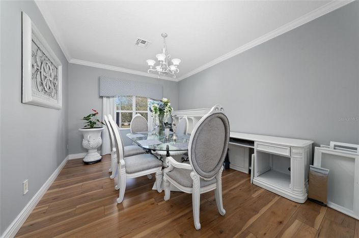 Image No.12-5 Bed Property for sale