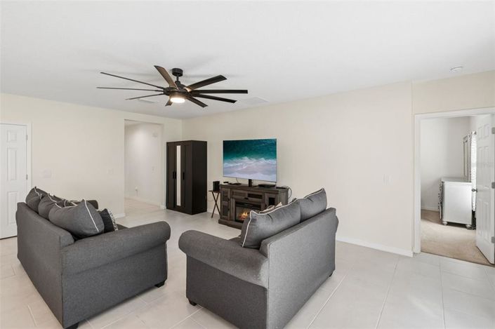 Image No.11-4 Bed Property for sale