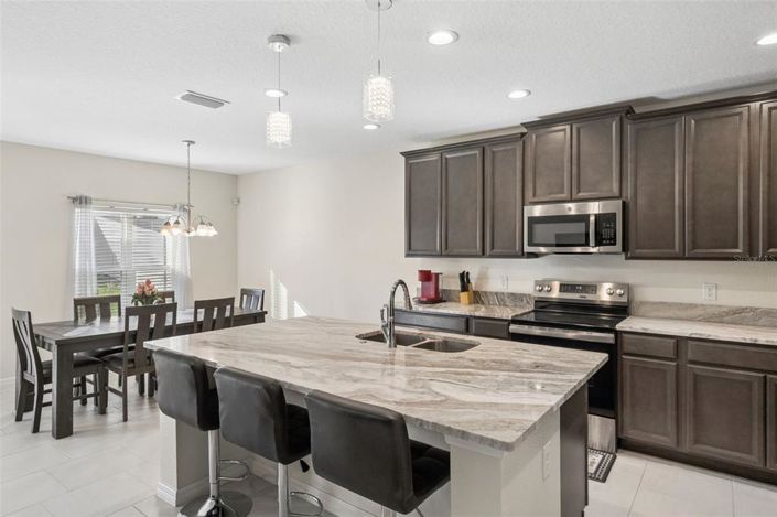 Image No.5-4 Bed Property for sale