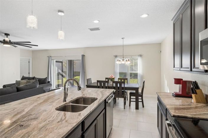 Image No.6-4 Bed Property for sale