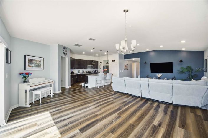 Image No.9-4 Bed Property for sale