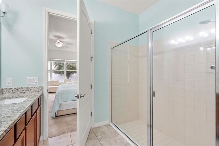 Image No.13-3 Bed Property for sale