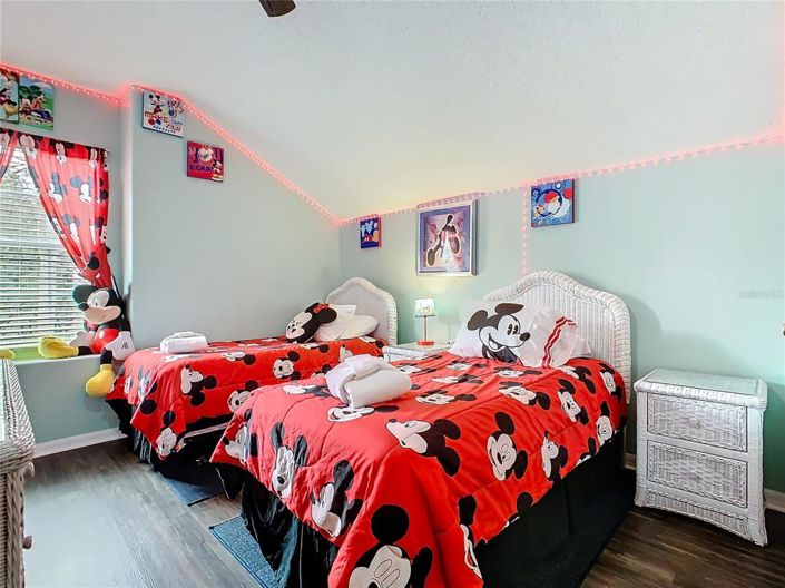 Image No.46-6 Bed Property for sale