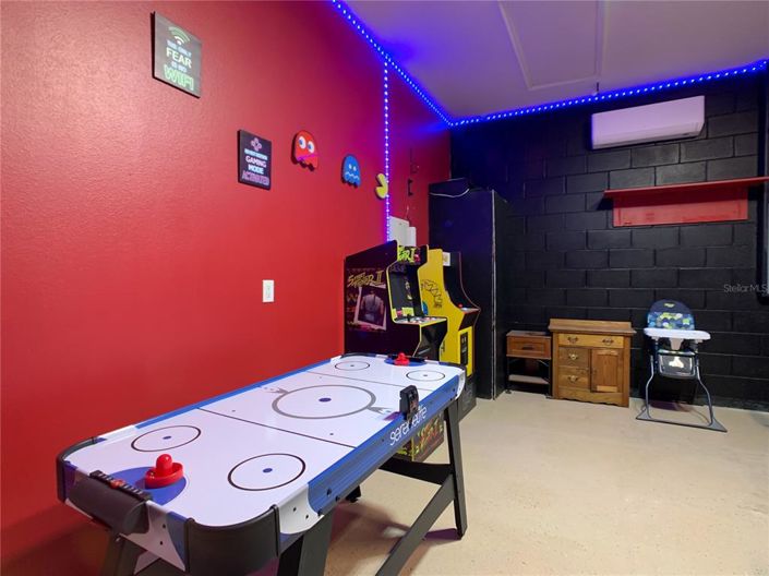 Image No.57-6 Bed Property for sale