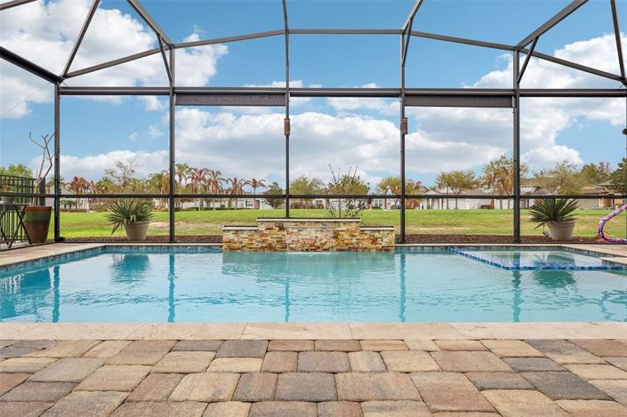 Image No.34-3 Bed Property for sale