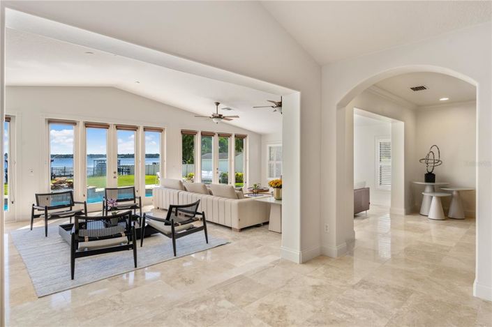 Image No.18-4 Bed Property for sale