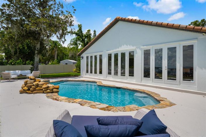 Image No.36-4 Bed Property for sale