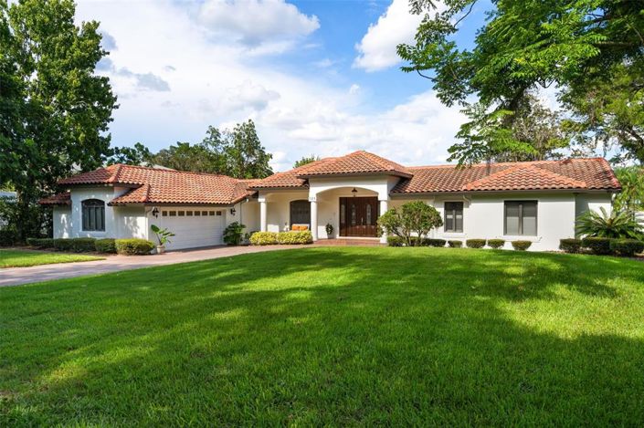 Image No.41-4 Bed Property for sale