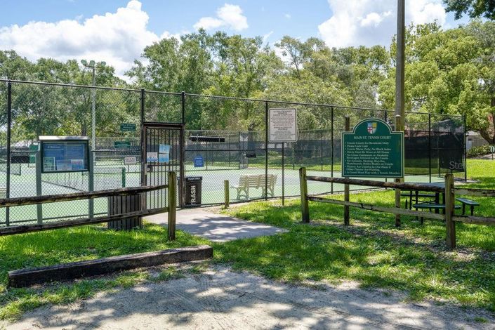 Image No.42-4 Bed Property for sale