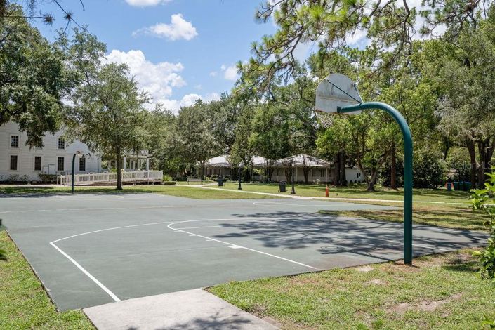 Image No.48-4 Bed Property for sale