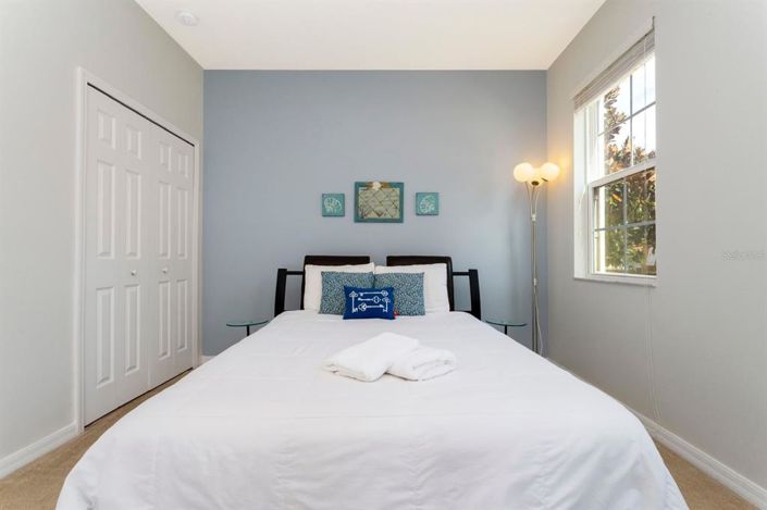 Image No.17-4 Bed Townhouse for sale