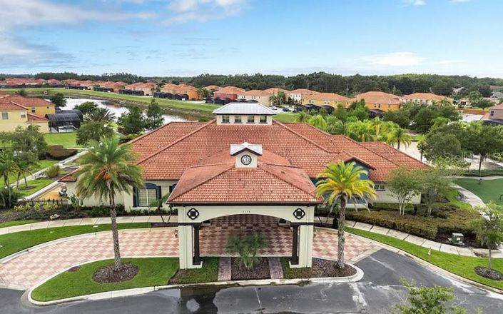 Image No.30-4 Bed Townhouse for sale