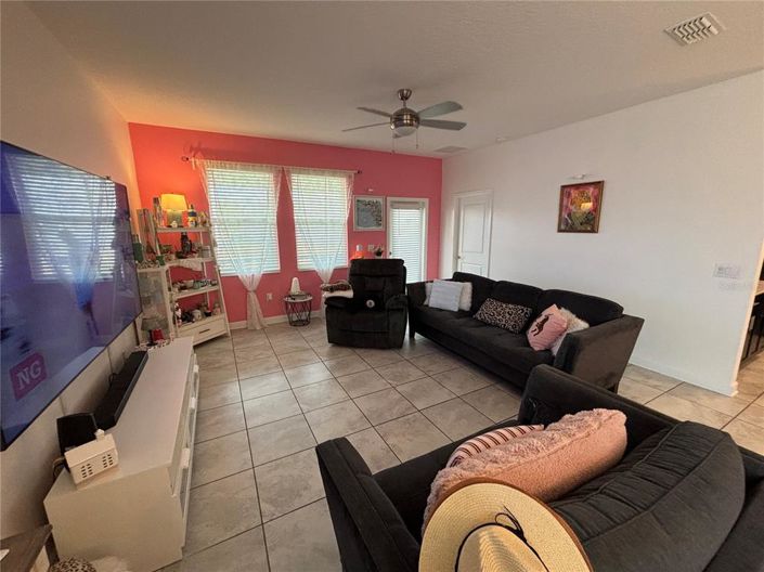 Image No.22-4 Bed Property for sale