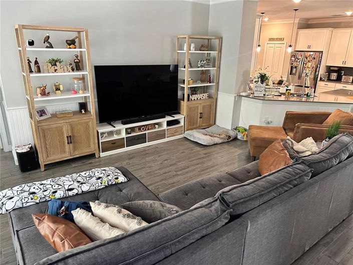 Image No.15-4 Bed Property for sale