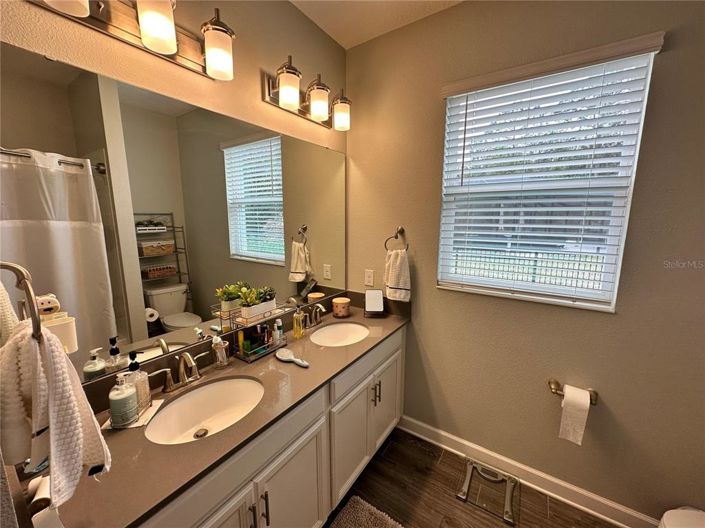 Image No.30-4 Bed Property for sale