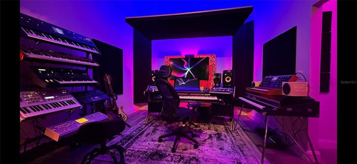 Image No.35-4 Bed Property for sale