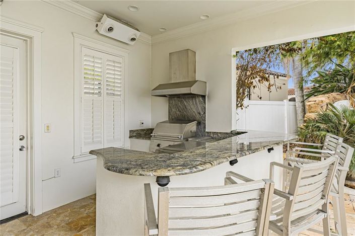 Image No.24-5 Bed Property for sale