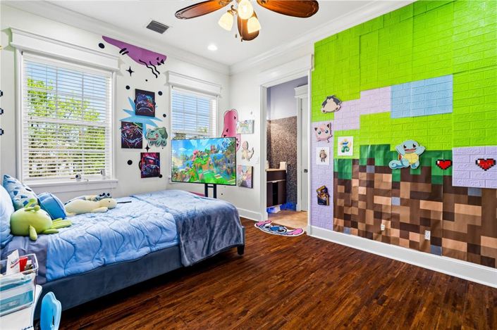 Image No.43-5 Bed Property for sale