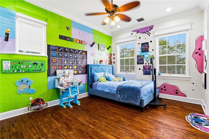 Image No.44-5 Bed Property for sale