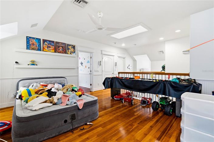 Image No.49-5 Bed Property for sale