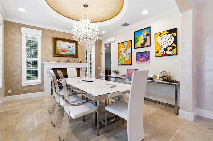 Image No.9-5 Bed Property for sale