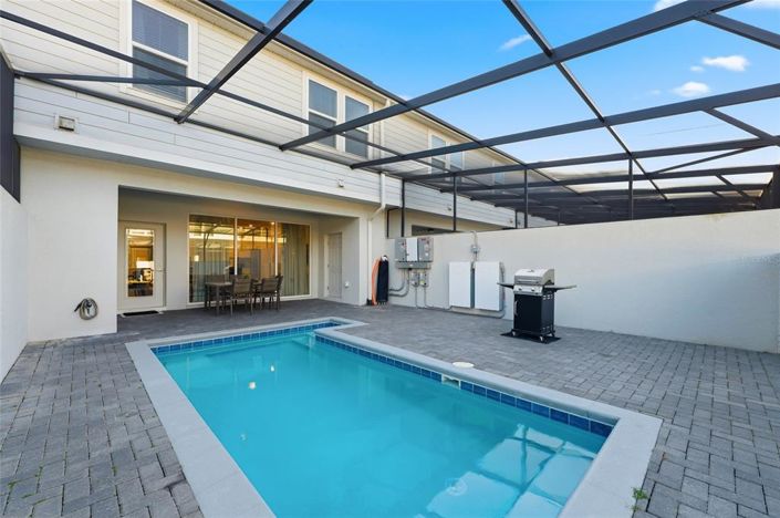 Image No.26-5 Bed Townhouse for sale