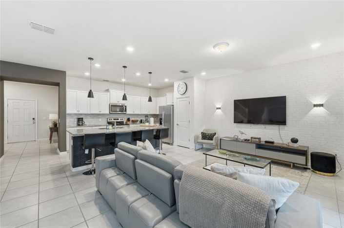 Image No.4-5 Bed Townhouse for sale