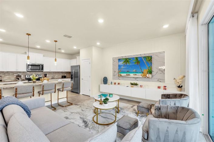 Image No.15-5 Bed Townhouse for sale