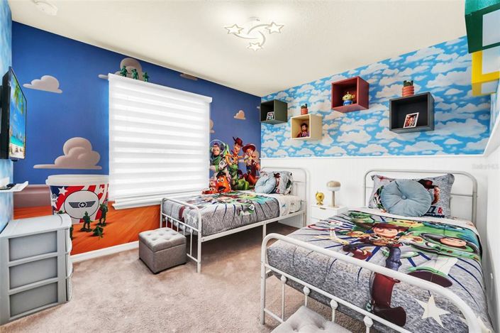 Image No.33-5 Bed Townhouse for sale