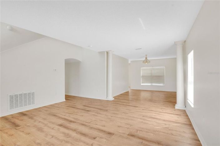 Image No.5-4 Bed Property for sale