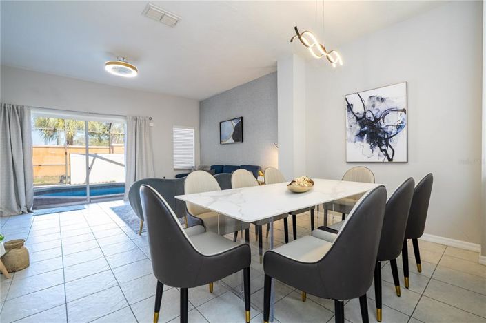 Image No.17-3 Bed Townhouse for sale