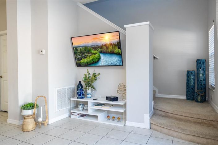 Image No.25-3 Bed Townhouse for sale