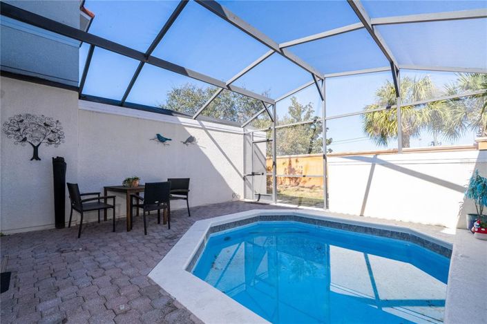 Image No.36-3 Bed Townhouse for sale