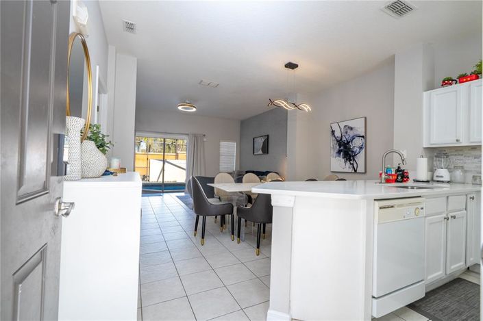 Image No.6-3 Bed Townhouse for sale