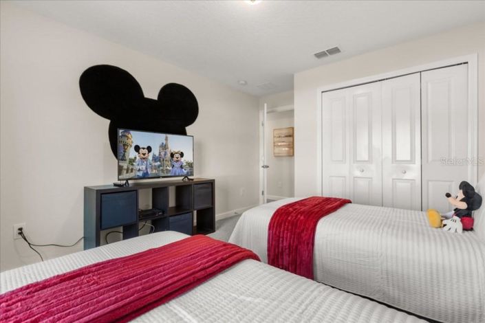 Image No.19-4 Bed Townhouse for sale