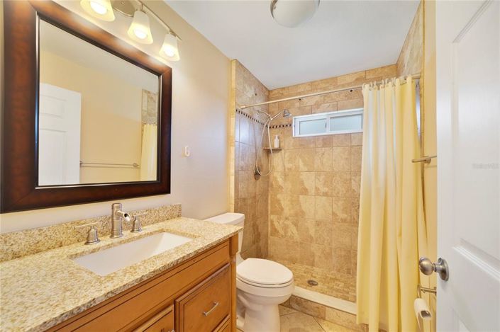 Image No.13-3 Bed Property for sale