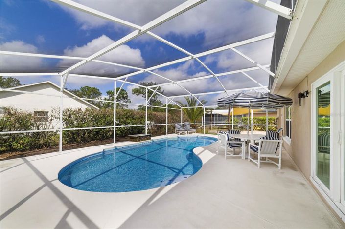 Image No.17-3 Bed Property for sale