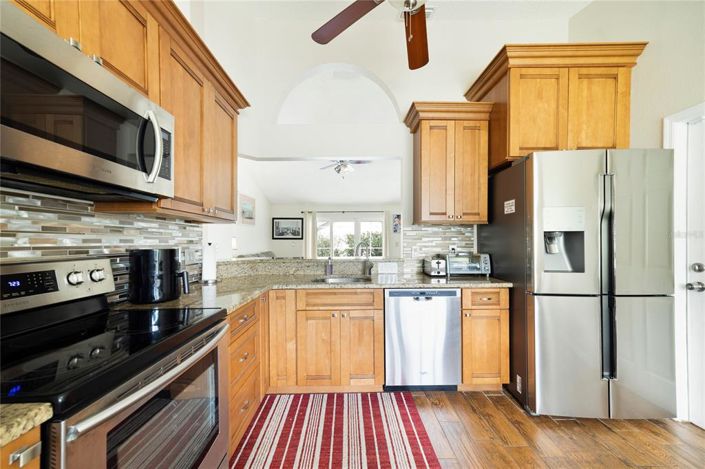 Image No.3-3 Bed Property for sale